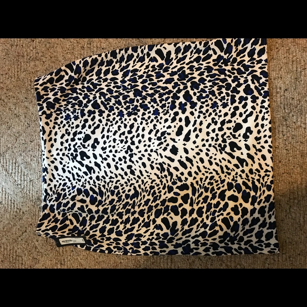 Leopard print pencil skirt